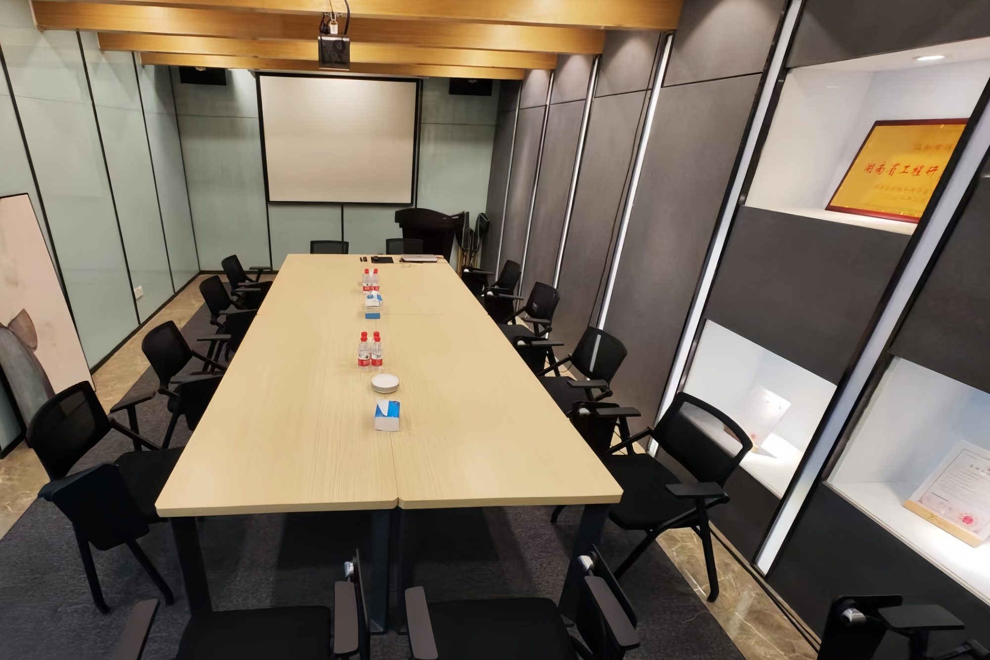 长沙会议室长条会议桌